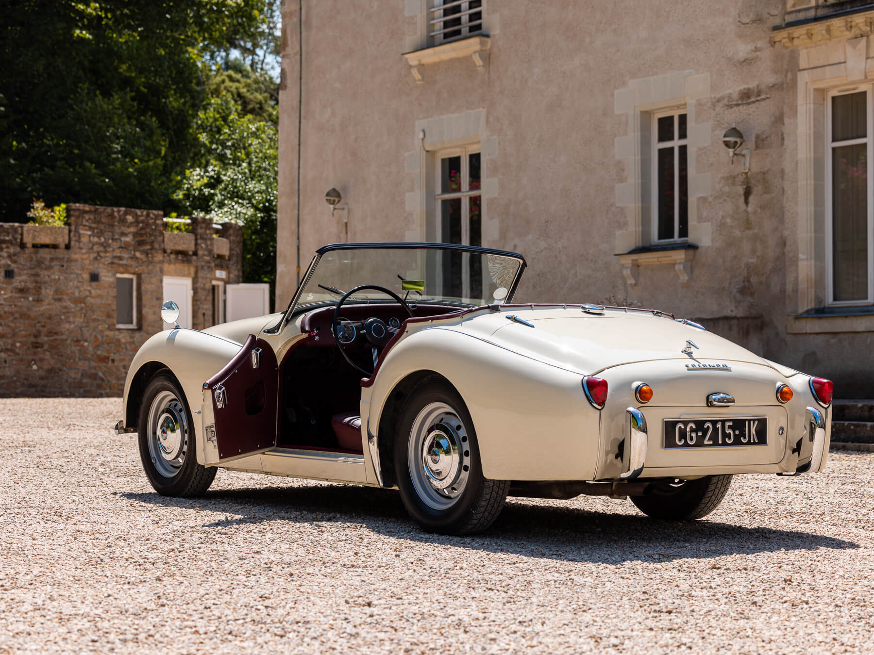Triumph TR3 : Guide d’achat complet (prix, conseils, erreurs à éviter)