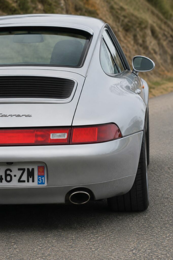 Feu arrière droit et bandeau lumineux de la Porsche 911 Type 993